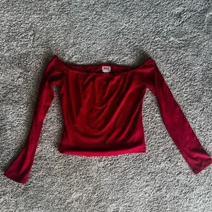 Red strapless crop